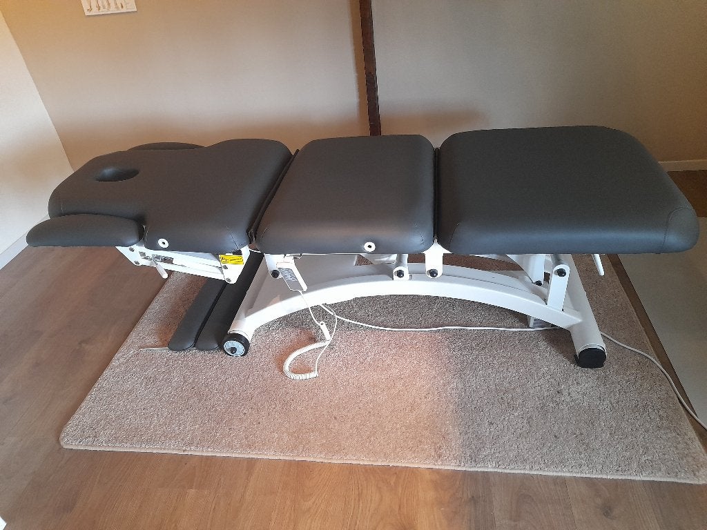 massage tafel Hilow Pro, Ophalen, Zo goed als nieuw, Massagetafel