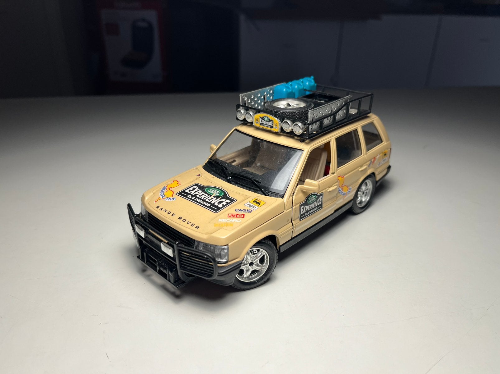 Bburago - Land Rover Range Rover 2001 - Schaal 1:26, Hobby en Vrije tijd, Ophalen of Verzenden, Zo goed als nieuw, Bburago