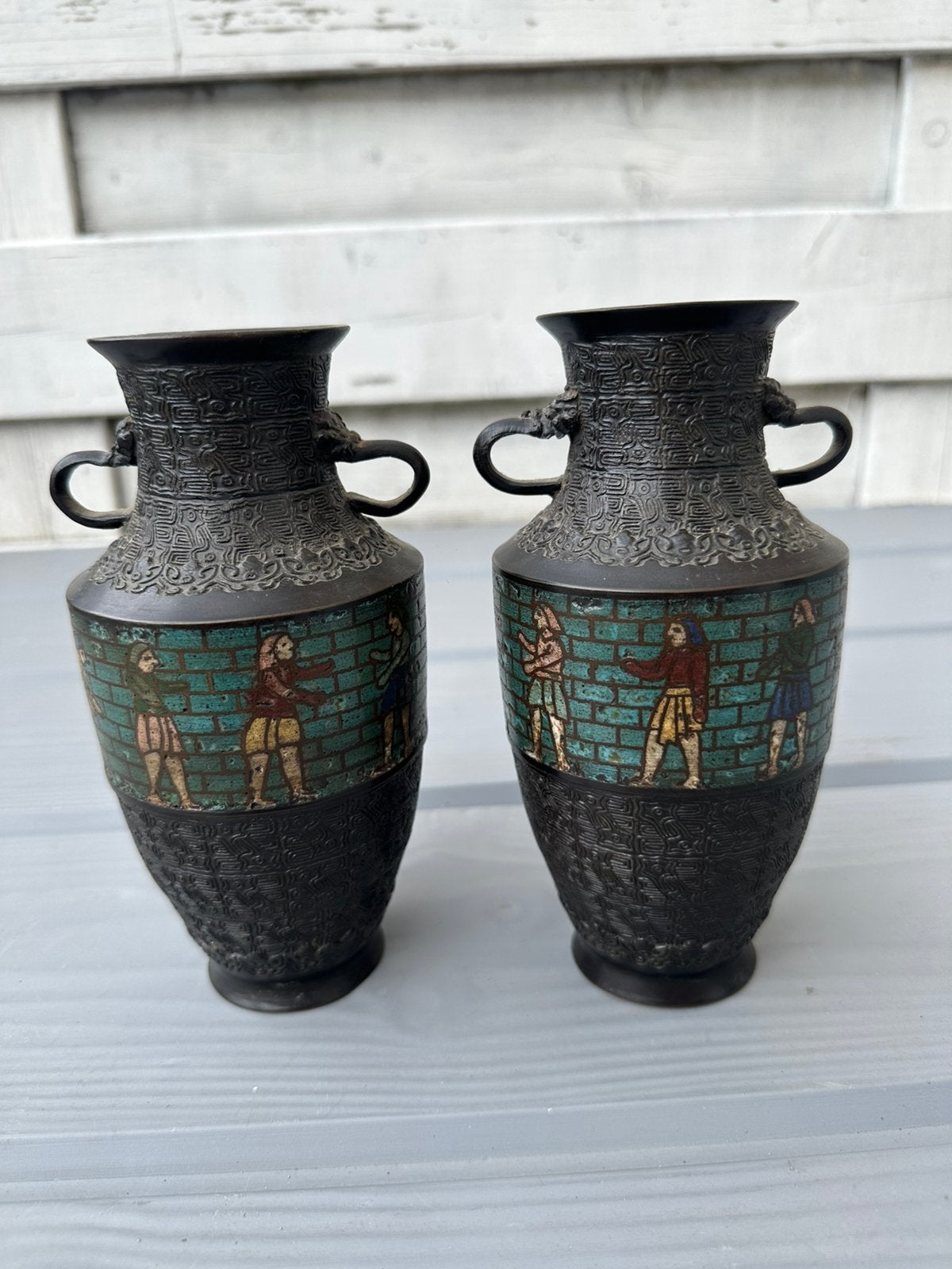 Stel Antieke Bronzen Japanse Cloisonne Vaasjes 19 Eeuws, Handgemaakt, Ophalen of Verzenden, 18 cm, Japan