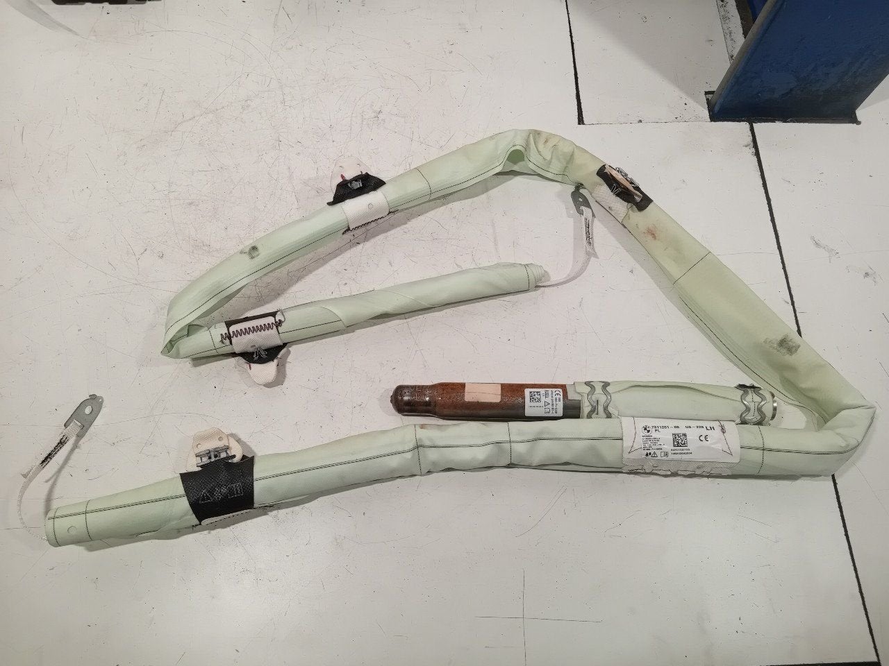 Gordijn airbag links BMW 4 serie, Onderdelen@venauto.nl, Van der Ven Autorecycling B.V., Gebruikt, Ettenseweg 76, 4706 PB Roosendaal, The Netherlands