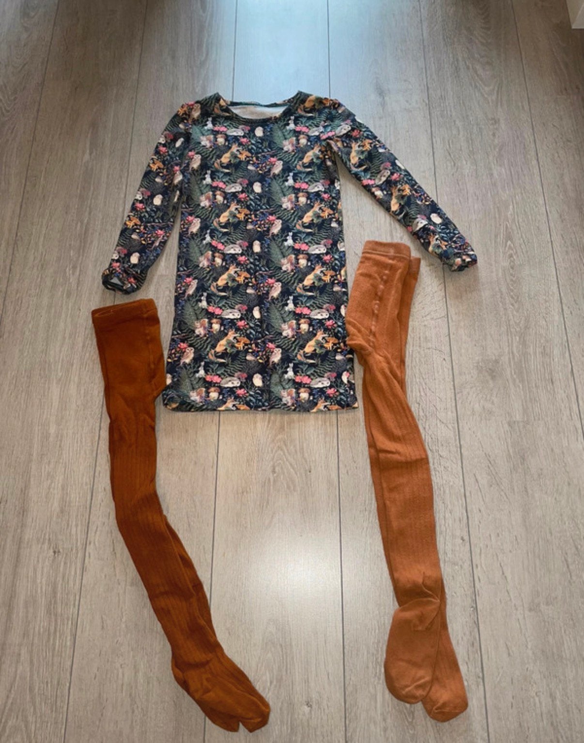 Just sol jurk met maillots 134, Ophalen of Verzenden, Zo goed als nieuw, Meisje, Jurk of Rok
