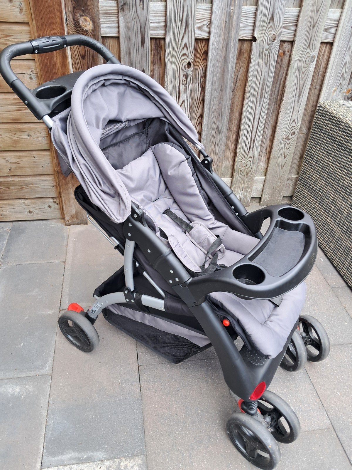 Grijze kinderwagen/buggy - Compact en verstelbaar, Ophalen, Gebruikt, Overige merken, Verstelbare rugleuning