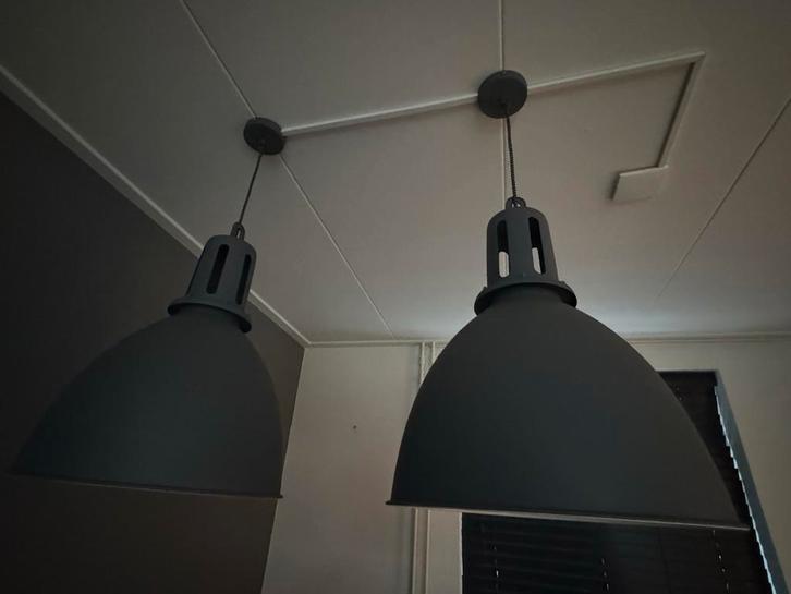 2 Antraciete Eetkamer Lampen - Industrieel Design, Ophalen of Verzenden, Zo goed als nieuw, Metaal, 50 tot 75 cm