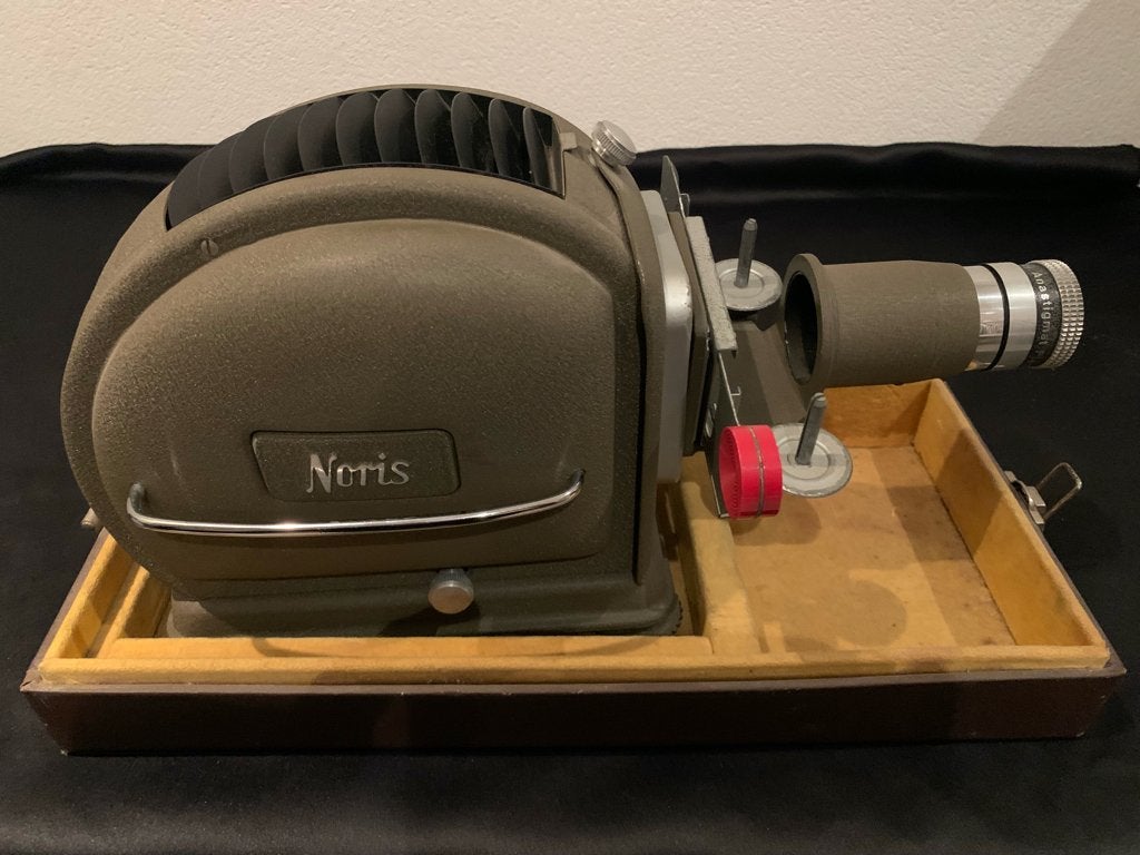 Vintage Noris Diaprojector 50er jaren - collectors item, Audio, Tv en Foto, Diaprojectors, Ophalen, Zo goed als nieuw