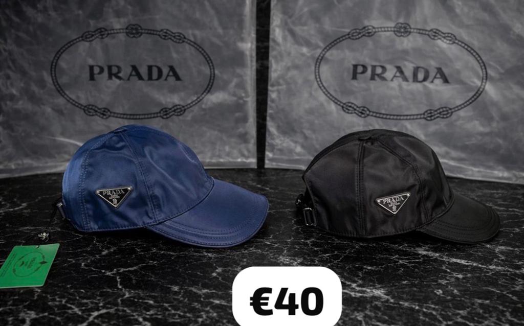 Prada petten, Kleding | Dames, Hoeden en Petten, Ophalen of Verzenden, Nieuw, One size fits all, Pet
