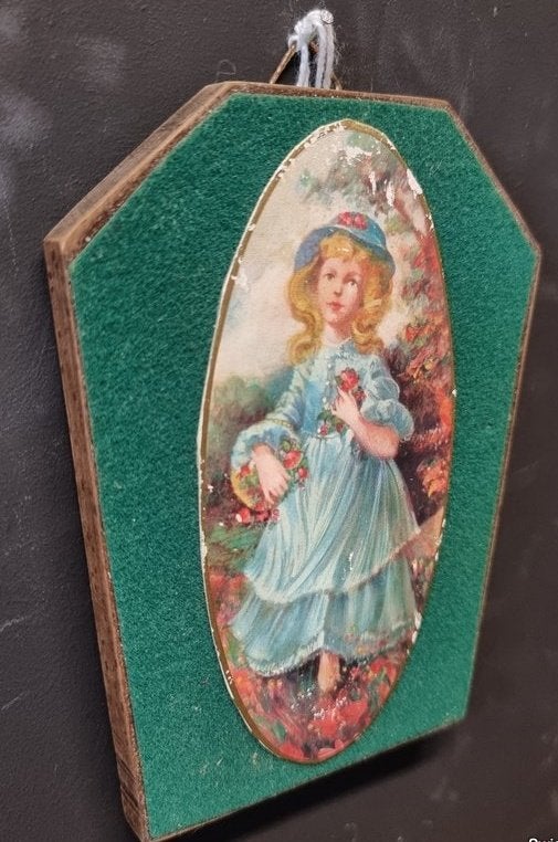 1523 Brocante kitsch lijstje met afbeelding van meisje, Ophalen of Verzenden, Gebruikt, Met afbeelding