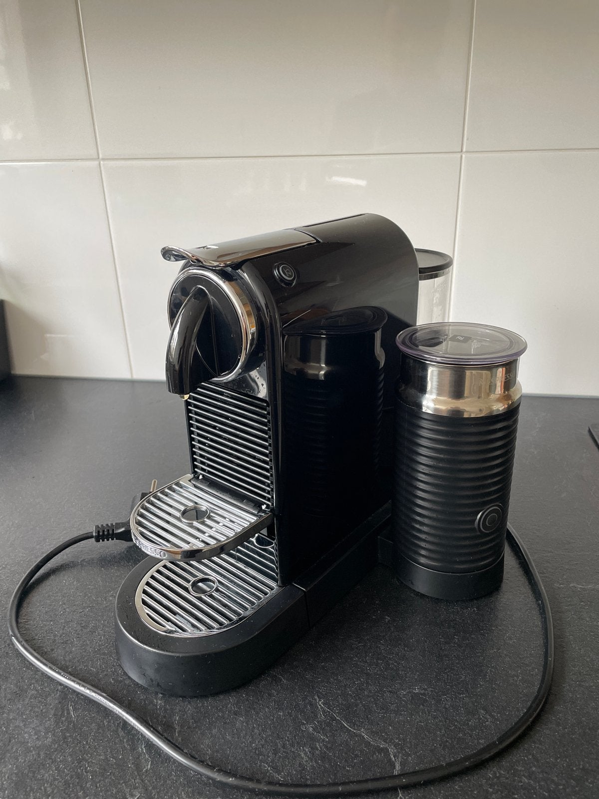 Nespresso koffiezetapparaat met melkopschuimer