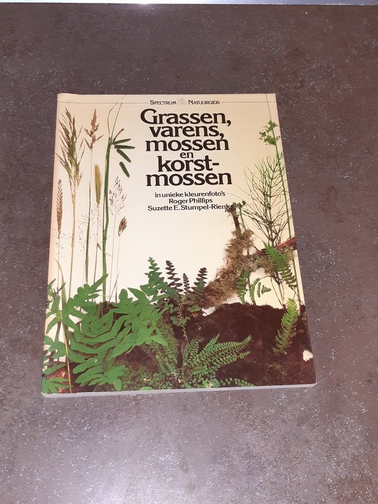Spectrum natuurgids grassen , varens en mossen, Ophalen of Verzenden, Zo goed als nieuw, Natuur algemeen