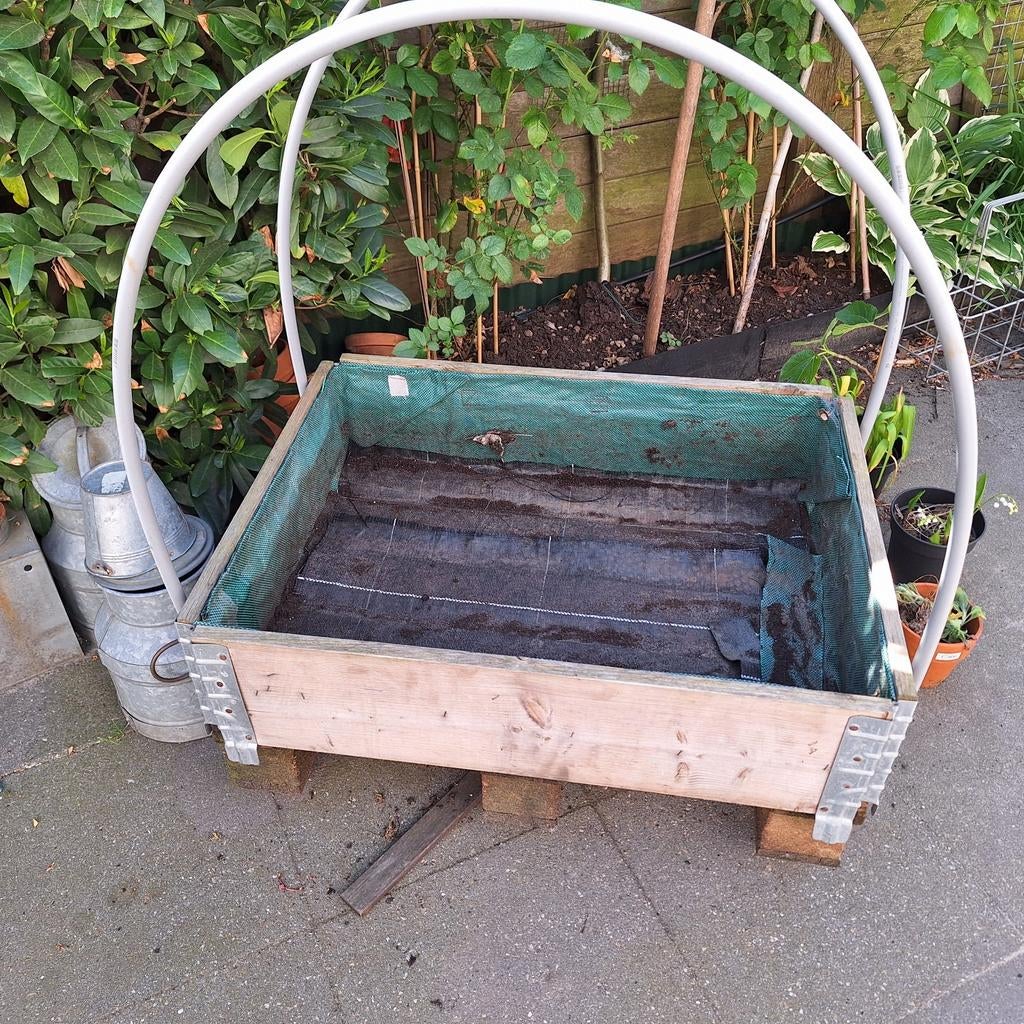 Verrijdbaar mini moestuinbakje met beugels, Ophalen, Gebruikt, Balkon, 60 tot 100 cm
