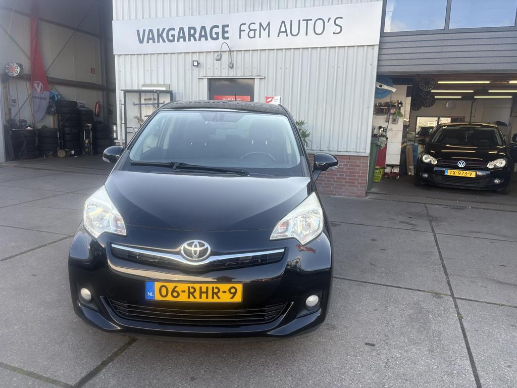 Toyota Verso-S 1.3 VVT-i Dynamic, Auto's, Voorwielaandrijving, Euro 5, Stof, Gebruikt