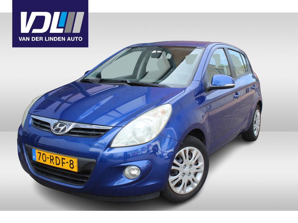 Hyundai i20 1.2i i-Motion (bj 2011), Auto's, Euro 5, Gebruikt, 31 €/maand, 4 cilinders