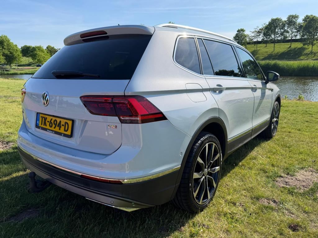 Volkswagen Tiguan Allspace | 7 pers | Full option | 1.4 TSI, Auto's, 15 km/l, 1800 kg, Zwart, 4 cilinders