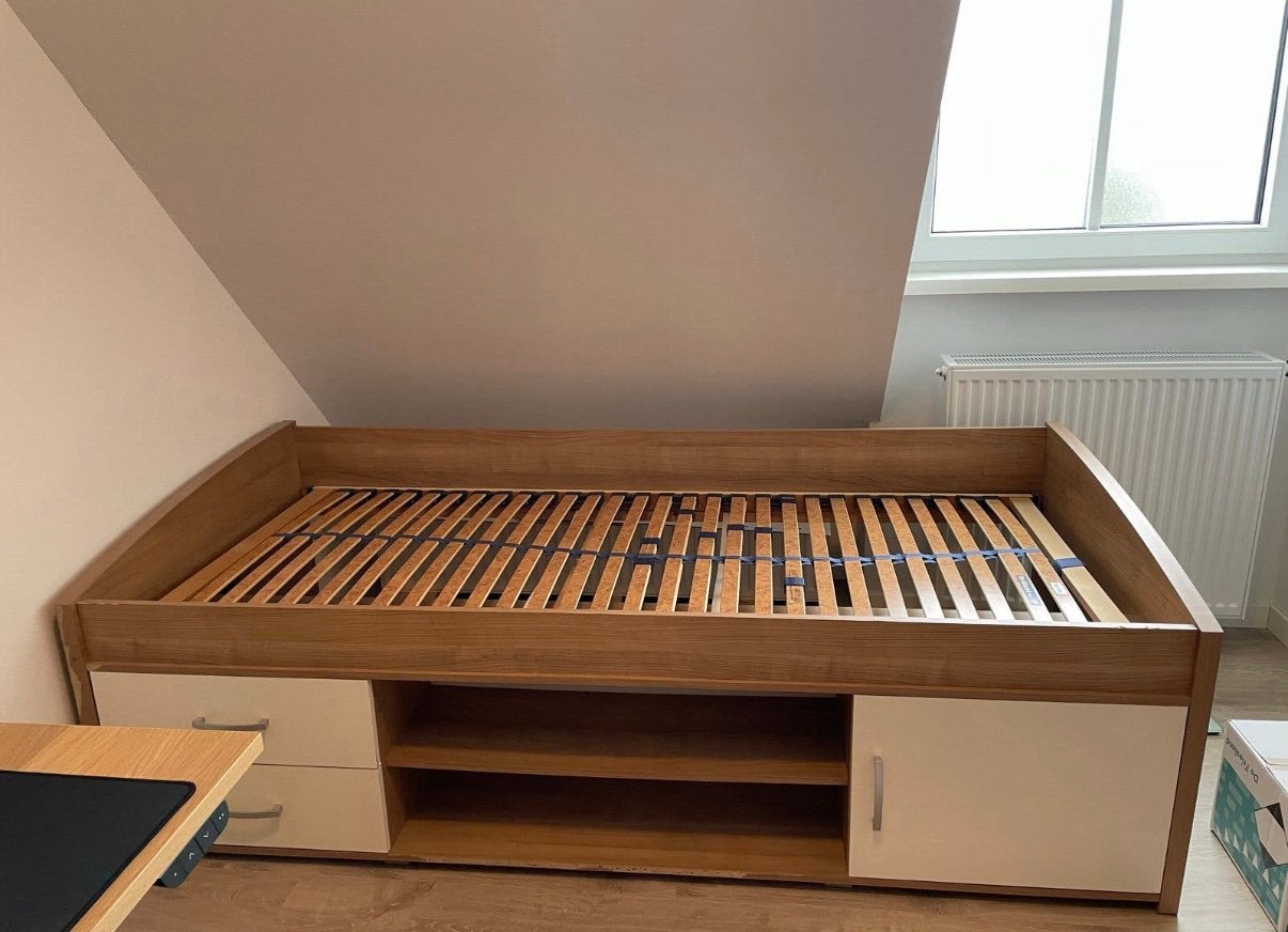 eenpersoonsbed met een lattenbodem en opbergruimte, Ophalen, Gebruikt, 90 cm, Eenpersoons
