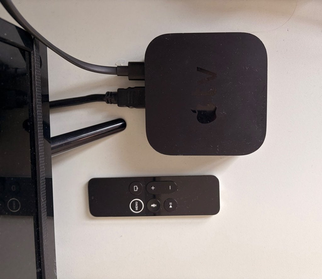 Apple TV (Gen 4) with cables and remote, Ophalen, Zo goed als nieuw, HDMI, Minder dan 500 GB
