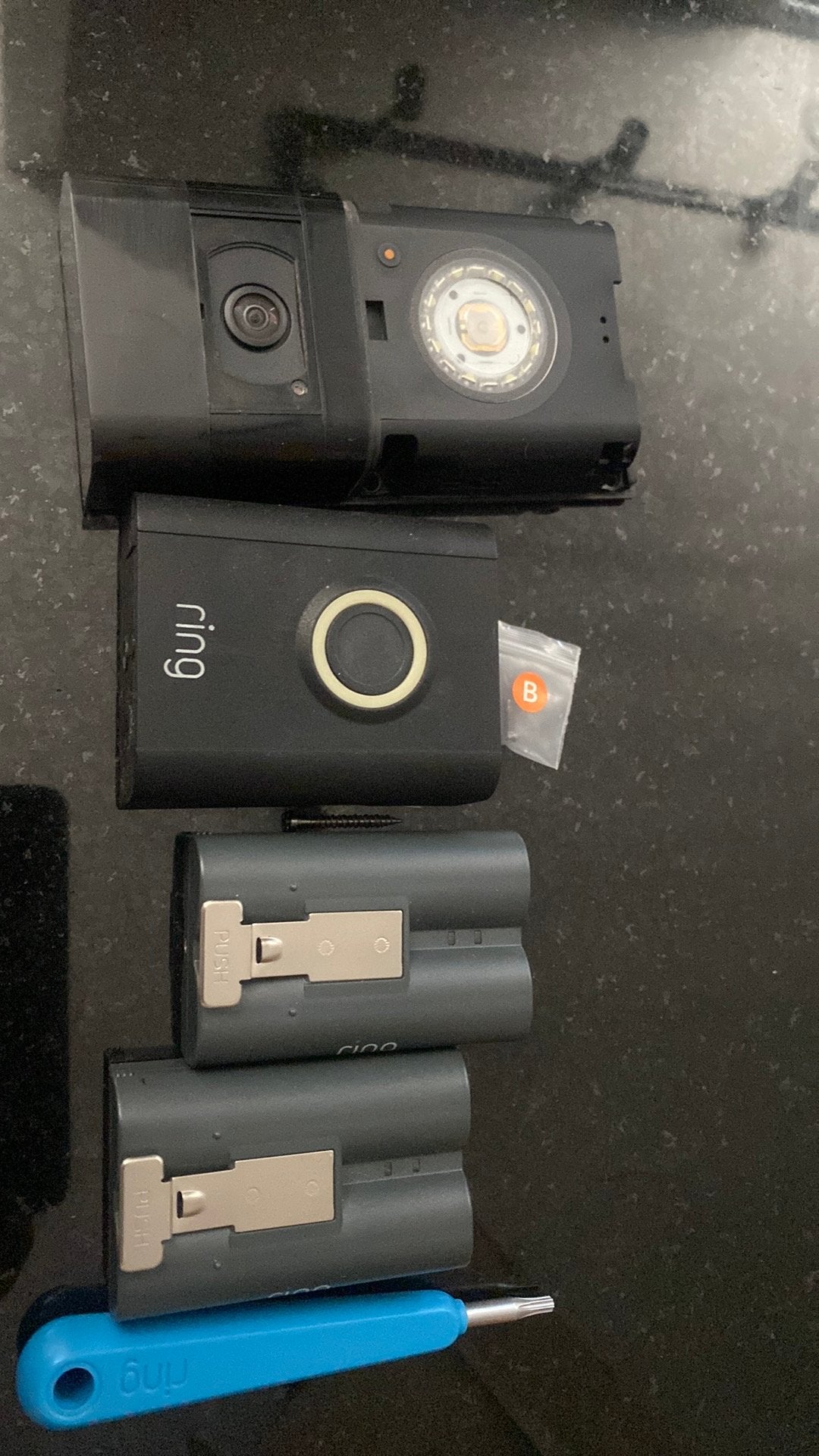 Ring deurbel, werkt niet goed meer. Met 2 batterijen, Ophalen, Gebruikt, Draadloos
