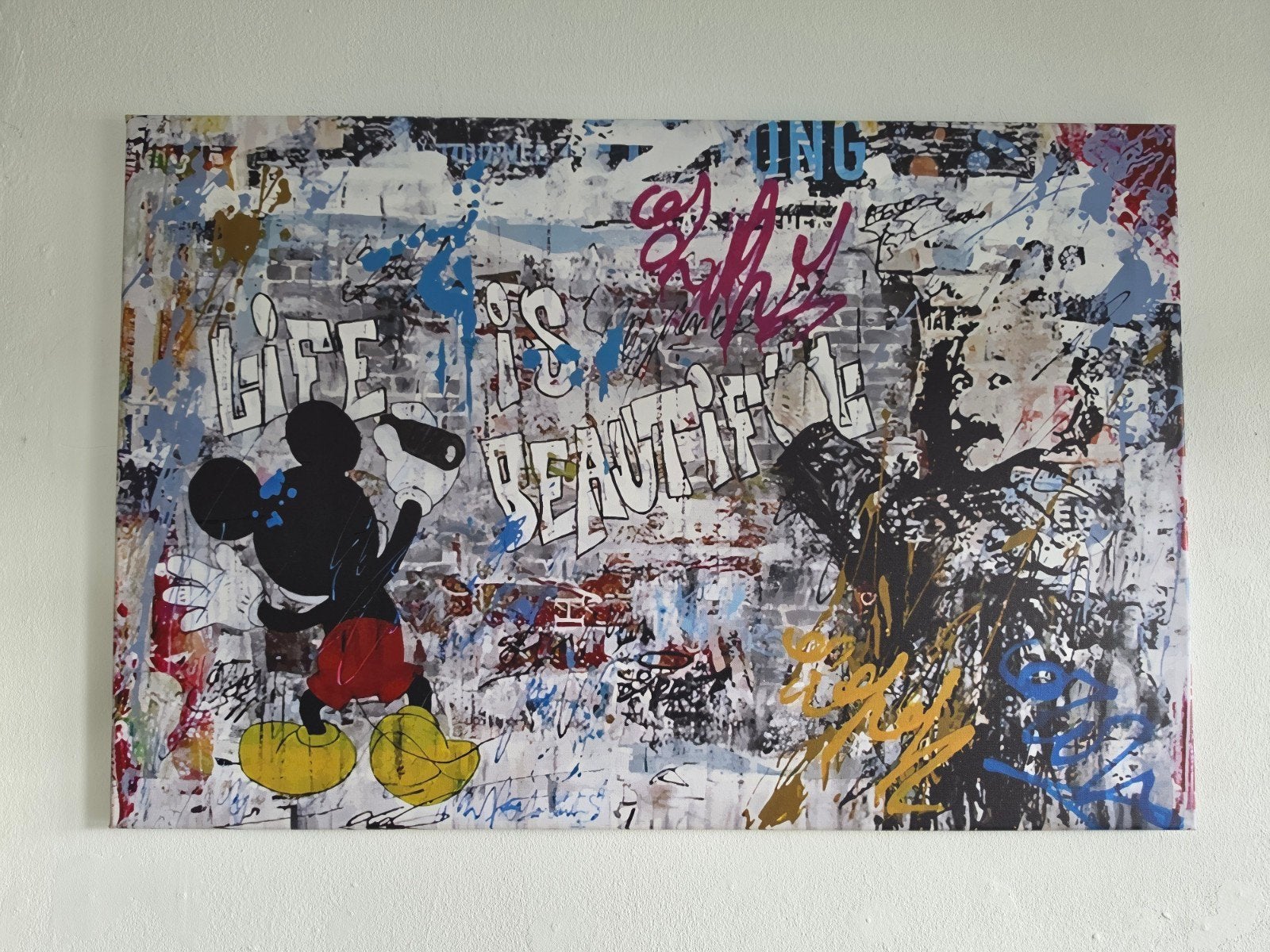 Wallfield: Mickey Mouse & Batman - 'Life is Beautiful, Op houten frame, Ophalen of Verzenden, Print, Stripfiguren/cartoons