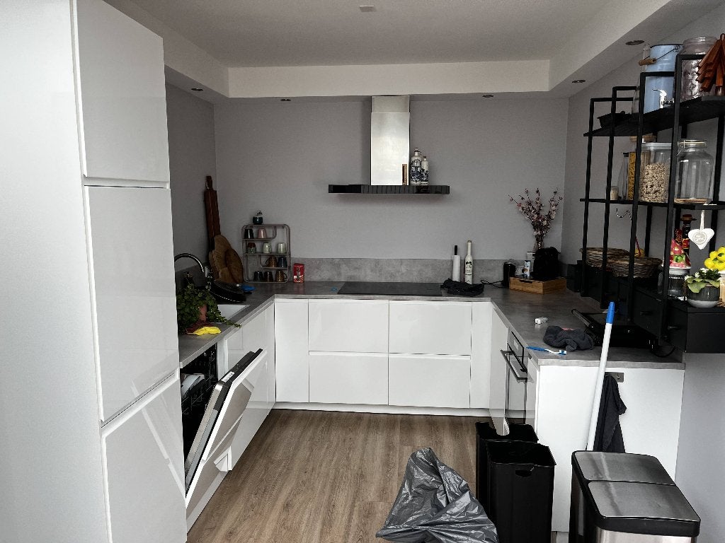 Moderne U-keuken met hoogglans witte fronten, Ophalen, Gebruikt, U-keuken, Wit