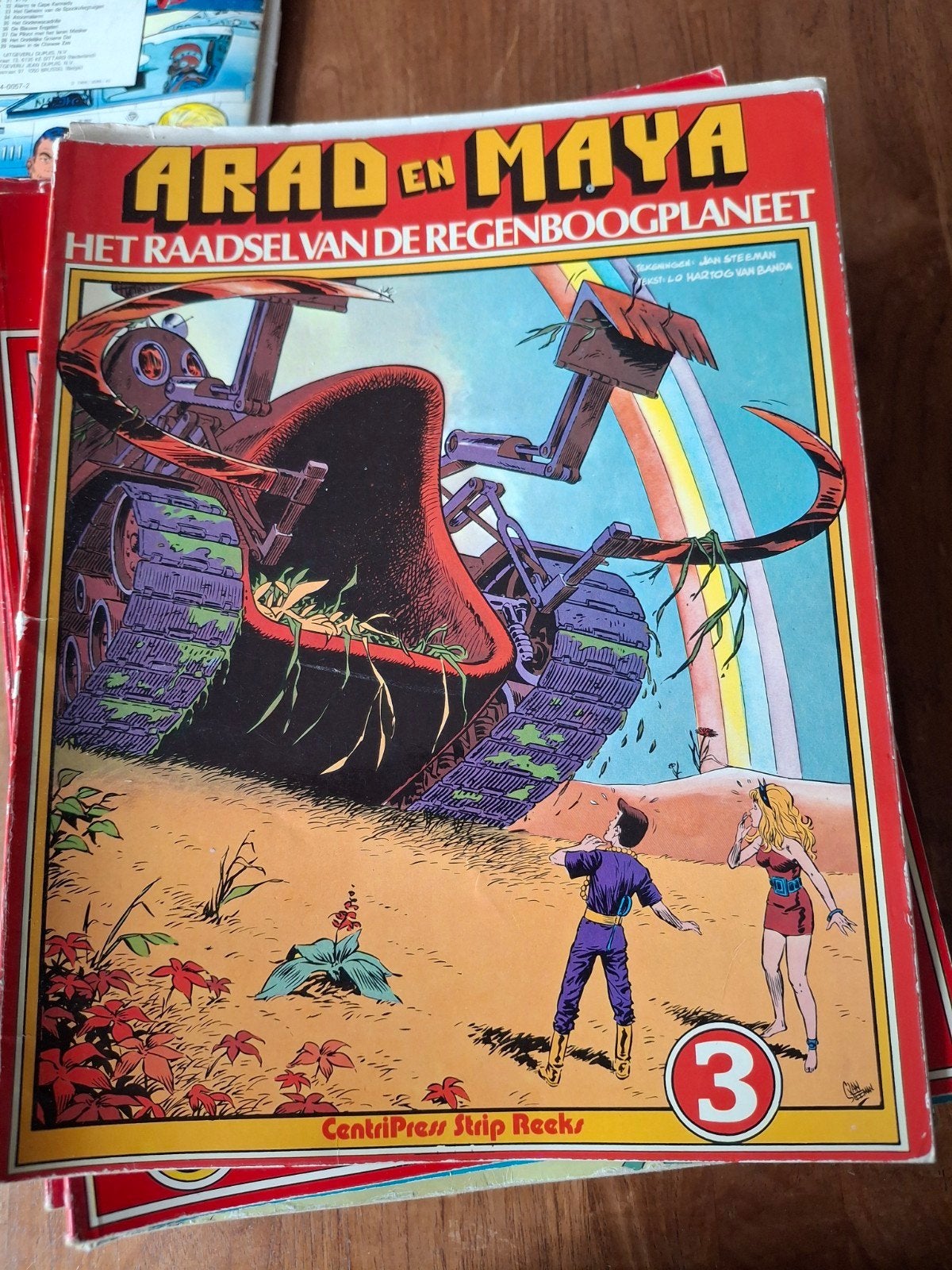 Arad en Maya: Het Raadsel van de Regenboogplaneet (deel 3), Boeken, Eén stripboek, Ophalen of Verzenden, Gelezen, Jan Steeman, Lo Hartog van Banda