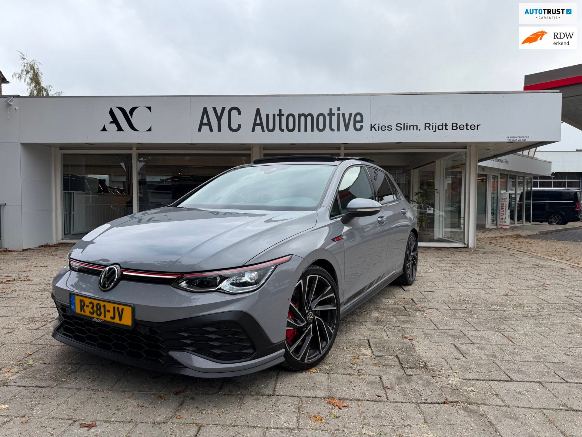 Volkswagen Golf 2.0 TSI GTI CLUBSPORT 300 PK |PANO|IQ|H&K|DE, Auto's, Dealer onderhouden, Gebruikt, 4 cilinders, 1984 cc