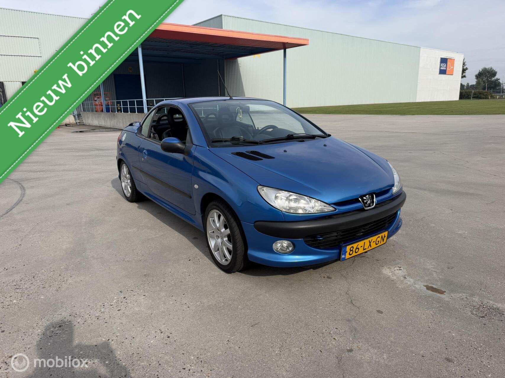 Peugeot 206 CC 1.6-16V Premium, Auto's, Voorwielaandrijving, Gebruikt, Zwart, 4 cilinders