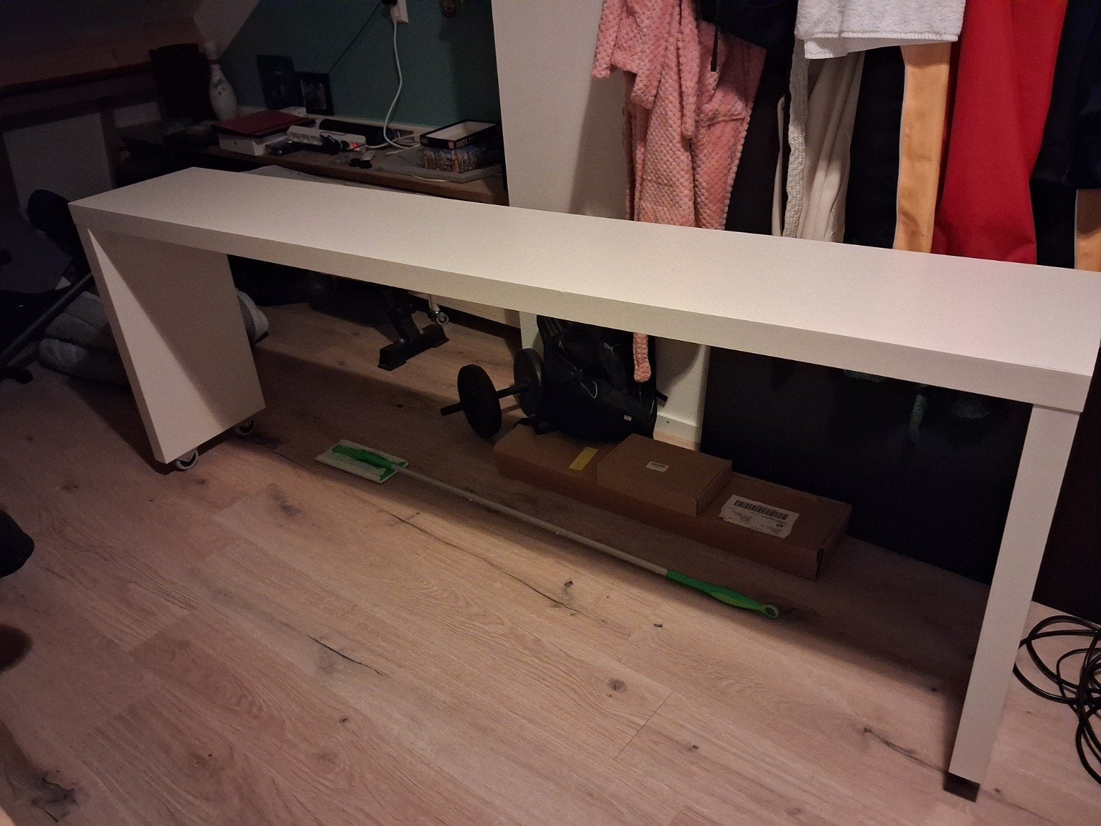 Gratis Ikea Side table met wieltjes/ overbedtafel, Ophalen, Overige materialen, Gebruikt, 200 cm of meer