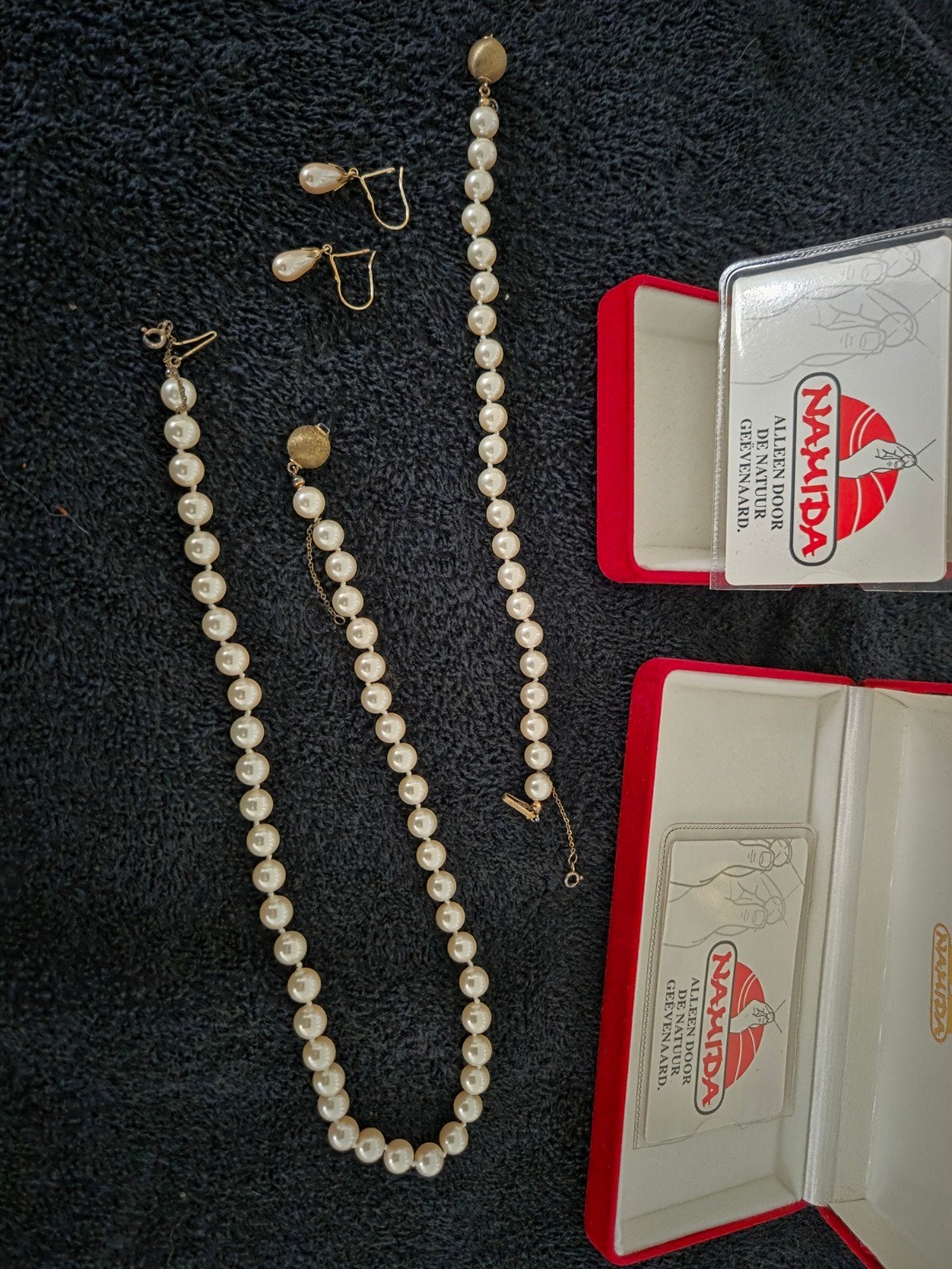 Prachtige parelketting, armband en oorbellen set, Ophalen of Verzenden, Zo goed als nieuw, Wit, Overige materialen