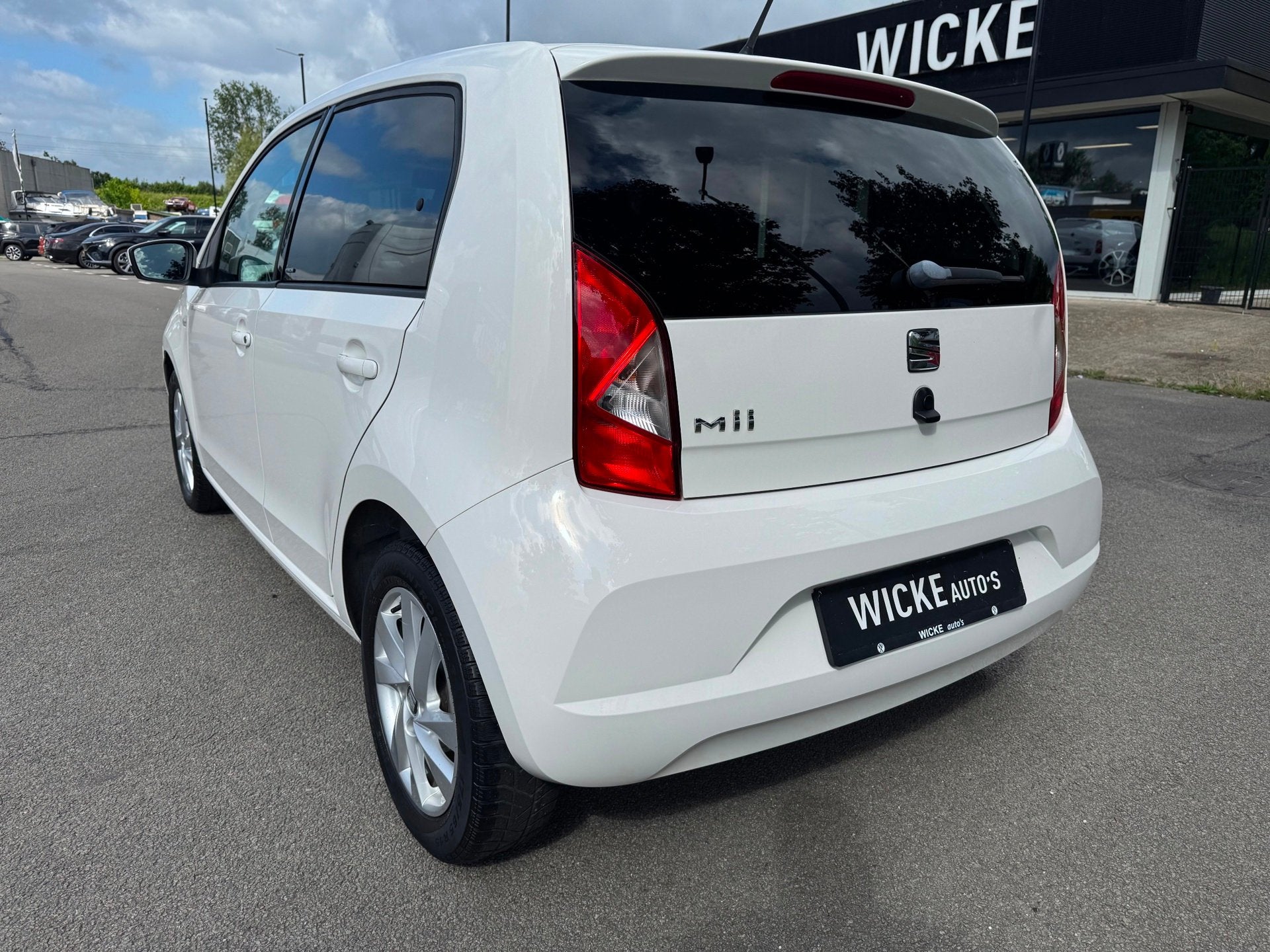 Seat Mii 1.0 Airco Navigatie 5 deurs Stoeverwarming i Tech, Voorwielaandrijving, Stof, Gebruikt, 4 stoelen