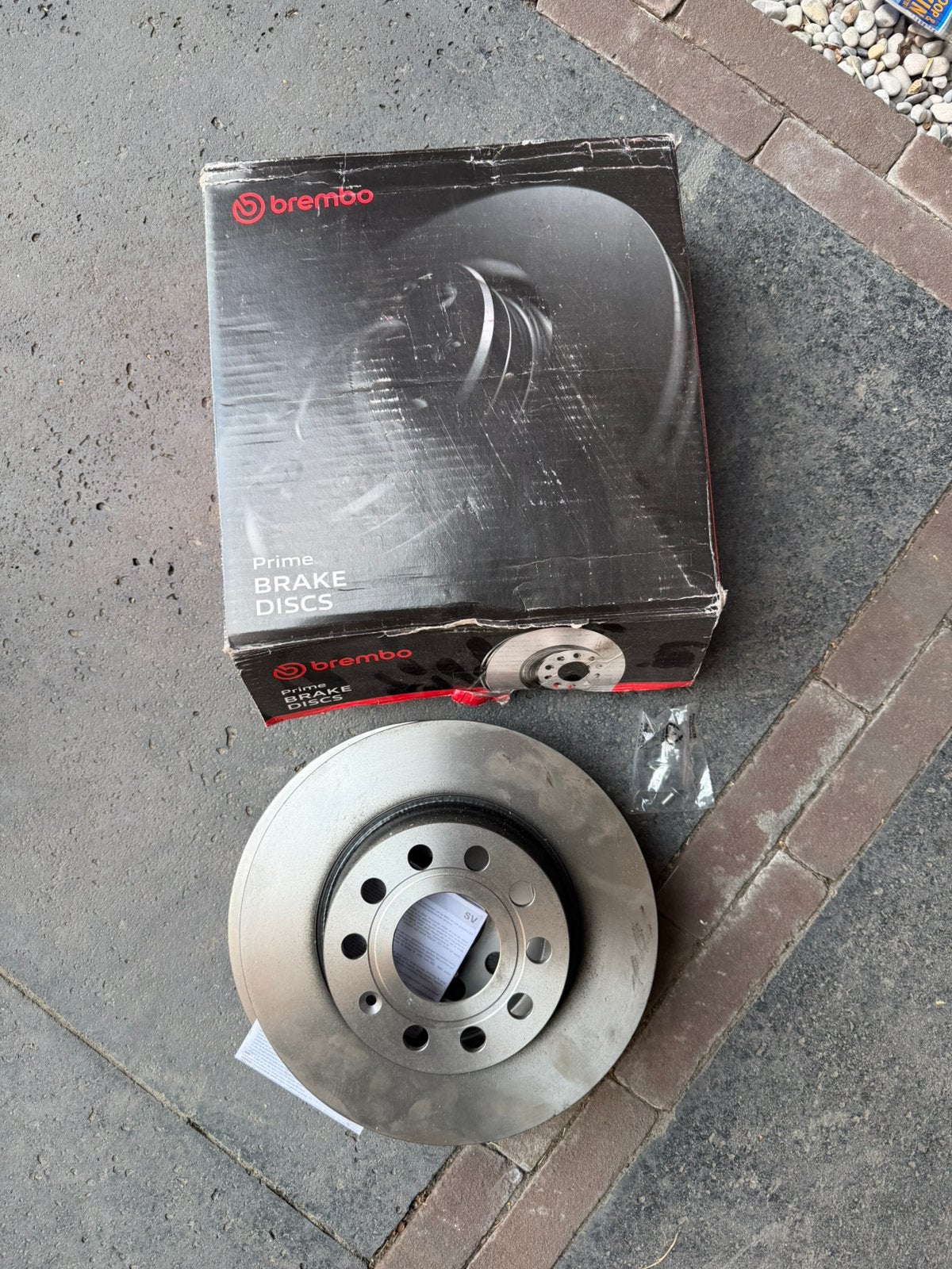 NIEUW! 2x Brembo remschijven | Skoda, Audi, VW Seat, Auto-onderdelen, Ophalen, Nieuw, Seat