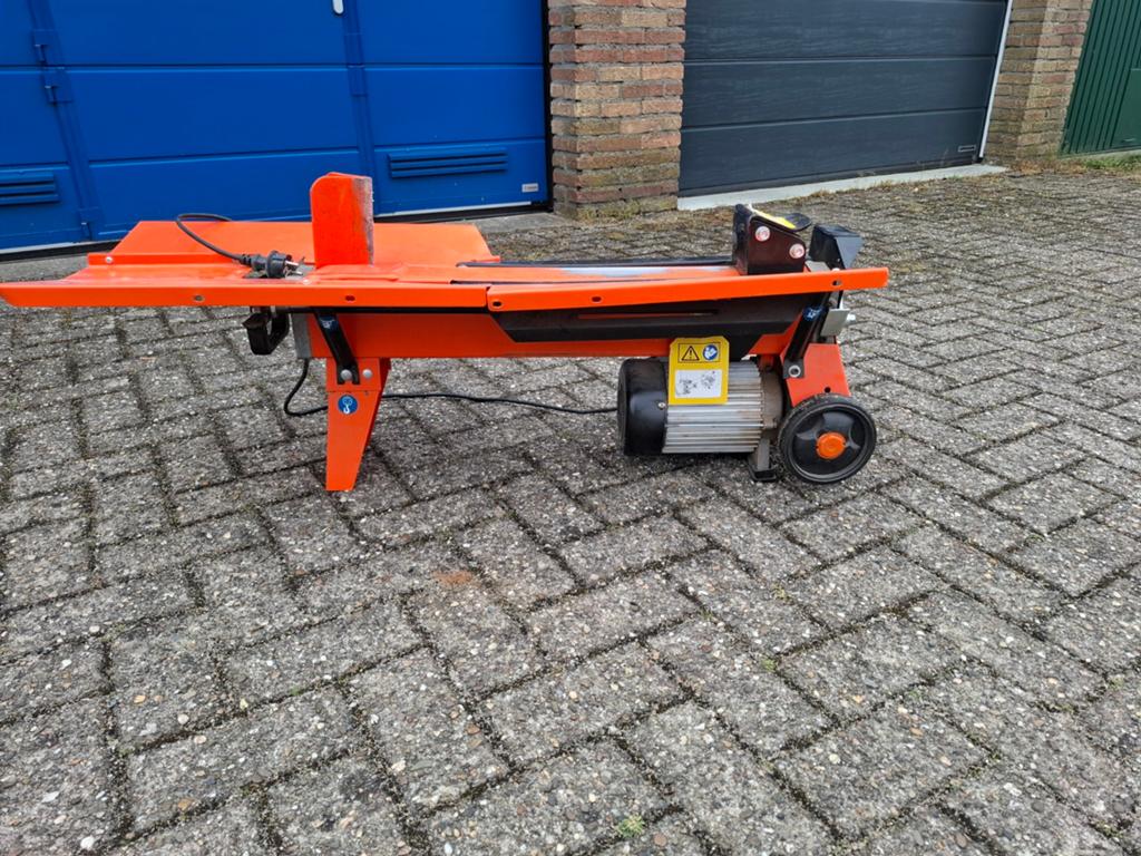 Atika ASP 5 N-2 Houtklover - Zo goed als nieuw, Ophalen, Gebruikt, ATIKA, Liggend