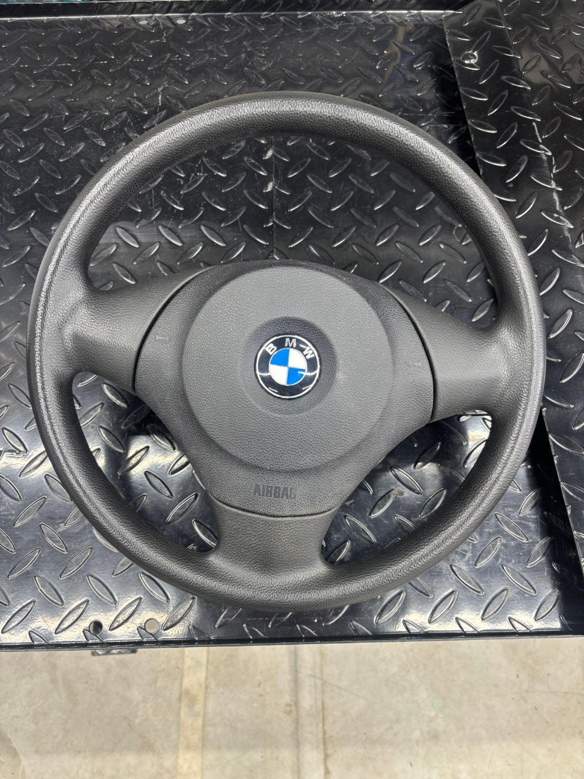 BMW 118 2006 | E87 E81 | Stuur en toebehoren, Ophalen of Verzenden, Gereviseerd, BMW