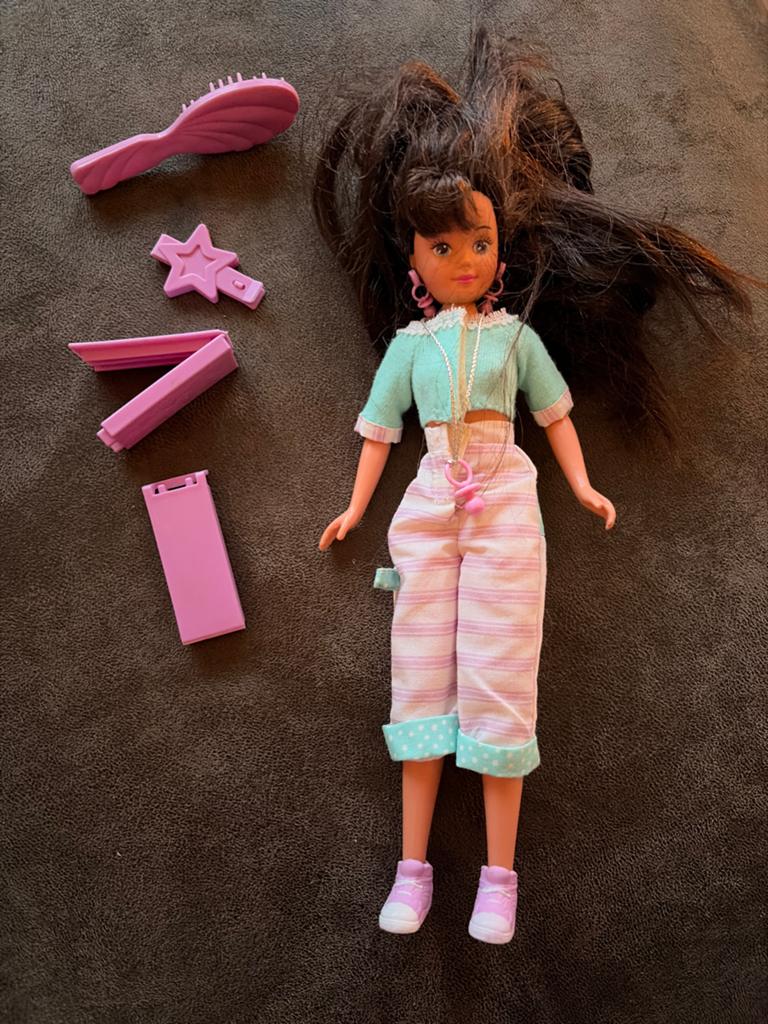 Mattel Barbie Cool Crimp Courtney pop uit 1993 #11548, Ophalen of Verzenden, Gebruikt, Barbie