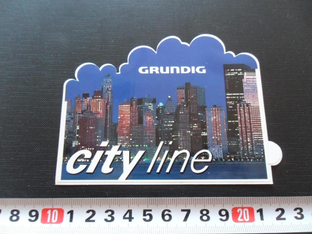 sticker GRUNDIG city line, Verzamelen, Ophalen, Zo goed als nieuw