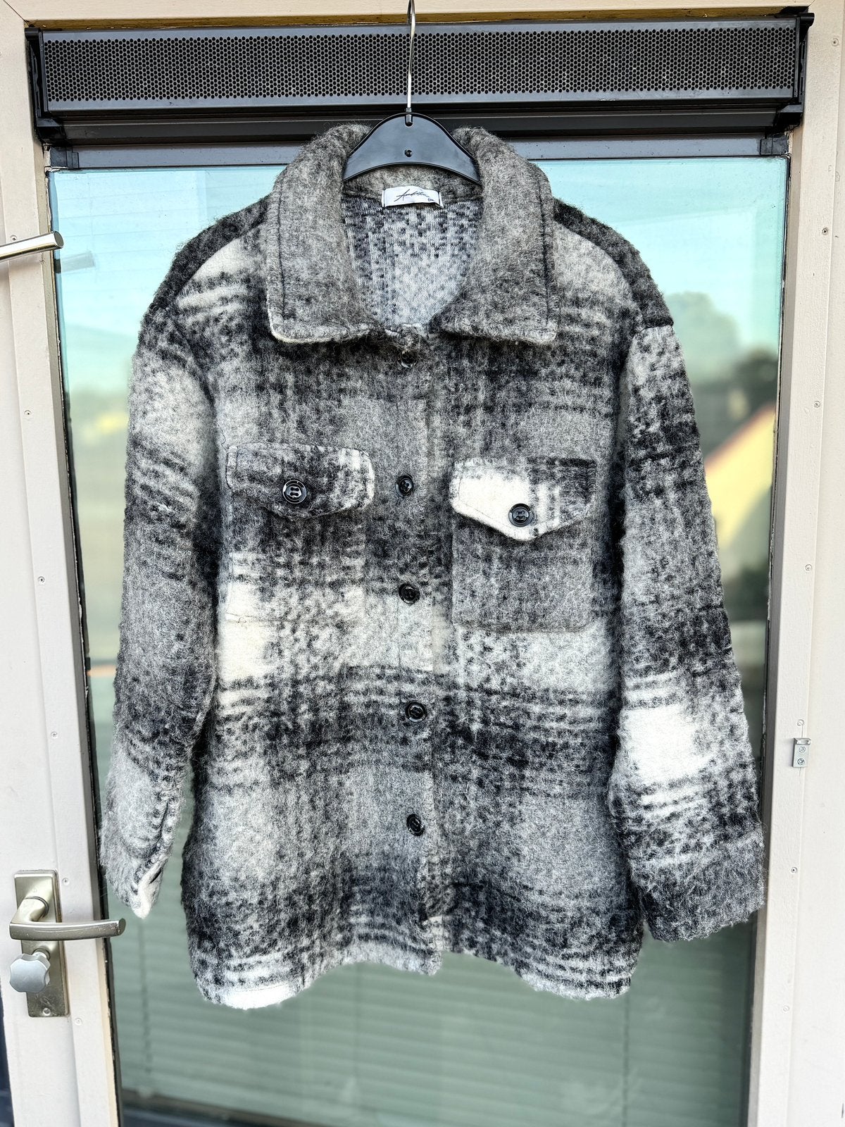 Harig geruit shacket jasje/overshirt wolmix Ambika one Size, Ophalen of Verzenden, Zo goed als nieuw, Maat 38/40 (M), Zwart