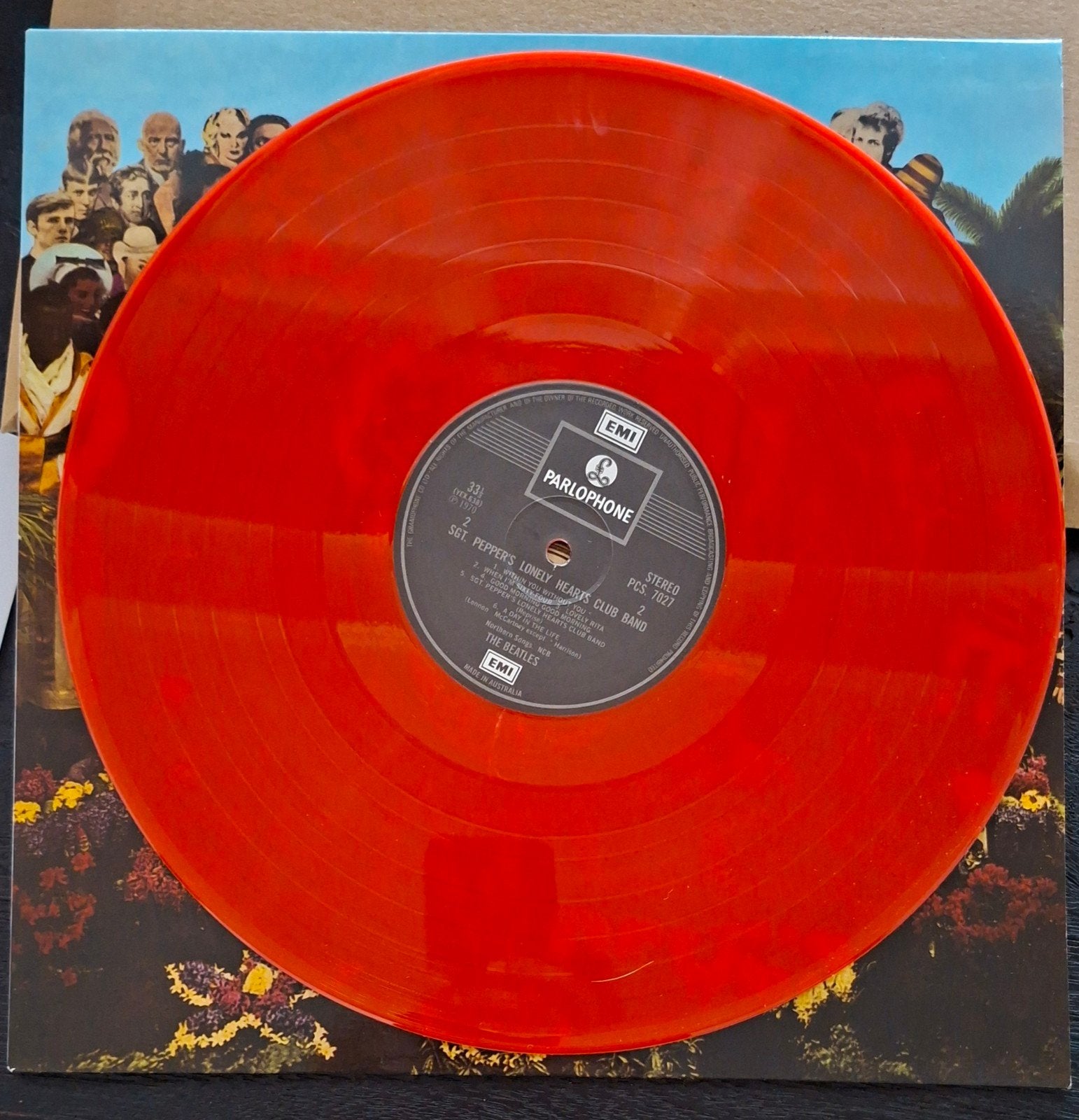 The Beatles - Sgt. Peppers Lonely Hearts CB red vinyl, Pop, Colored vinyl, Ophalen of Verzenden, Zo goed als nieuw