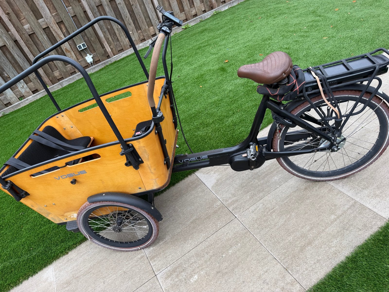 Vogue Carry 3 Bakfiets Elektrisch - Perfect voor 4 kinderen, Fietsen en Brommers, 4 kinderen of meer, Gebruikt, Elektrisch, Schijfrem