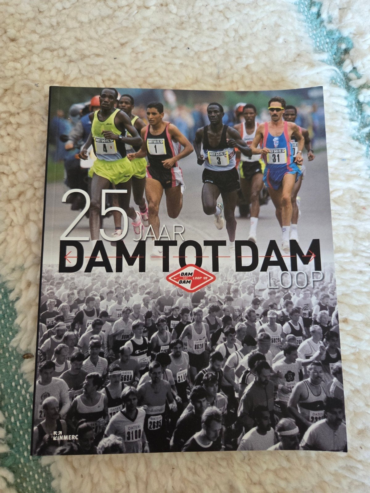 25 Jaar Dam tot Damloop - Jubileumboek Hardlopen, Ophalen of Verzenden, Nieuw, Martin Gerritsen, Lopen en Fietsen