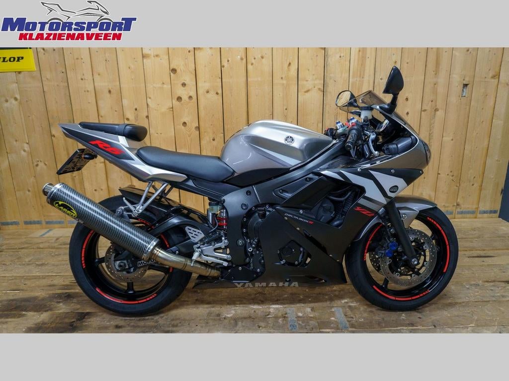 YAMAHA YZF R6 | 2003 | YZF-R6 |, 4 cilinders, Motorrijbewijs A, Bedrijf, Onbekend