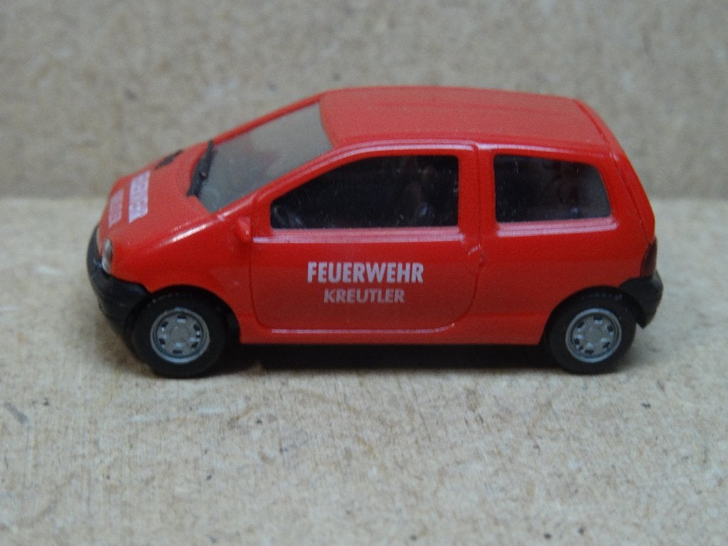 HERPA 1/87, RENAULT TWINGO, Feuerwehr KREUTLER, Zie Foto`s, Ophalen of Verzenden, Zo goed als nieuw, Auto, Herpa