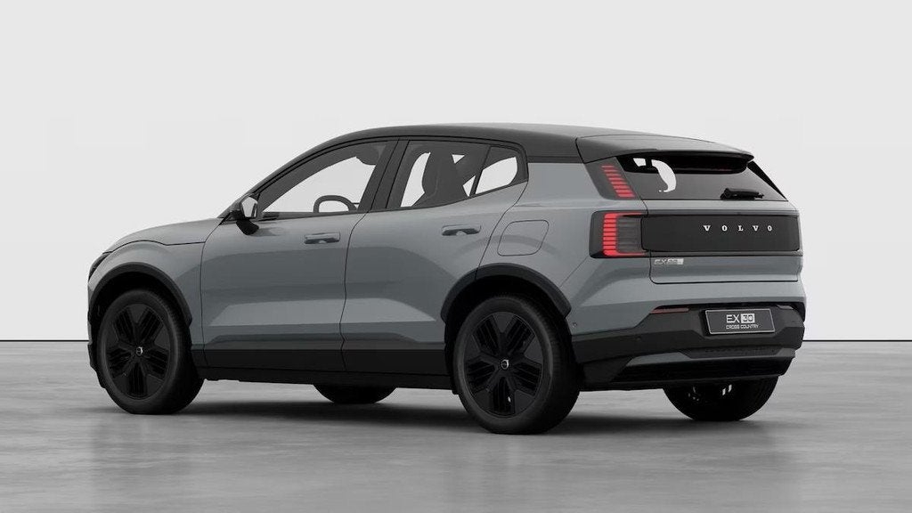 Volvo EX30 Cross Country Twin Motor Performance Ultra 69 kWh, Auto's, Volvo, 680 min, Leder en Stof, SUV of Terreinwagen, 427 km
