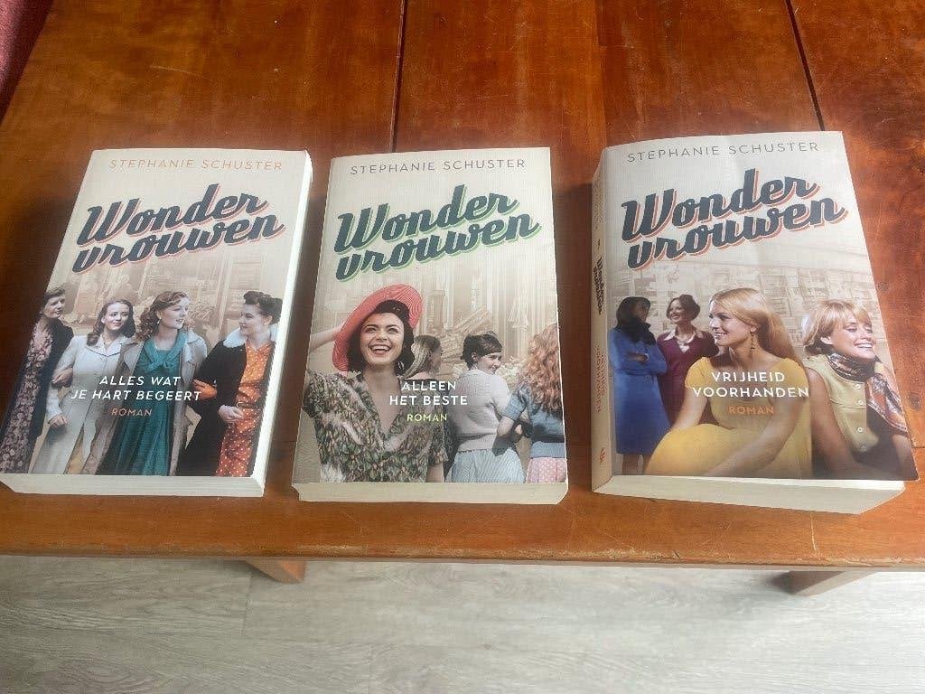 Boeken van Stephanie Schuster, Ophalen of Verzenden