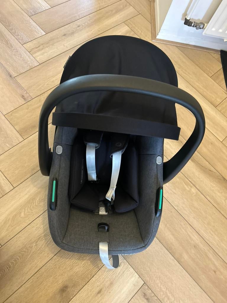 Maxi-Cosu Zelia S Trio², Kinderen en Baby's, Autostoeltjes, Autogordel, Ophalen of Verzenden, Zo goed als nieuw, 0 t/m 13 kg