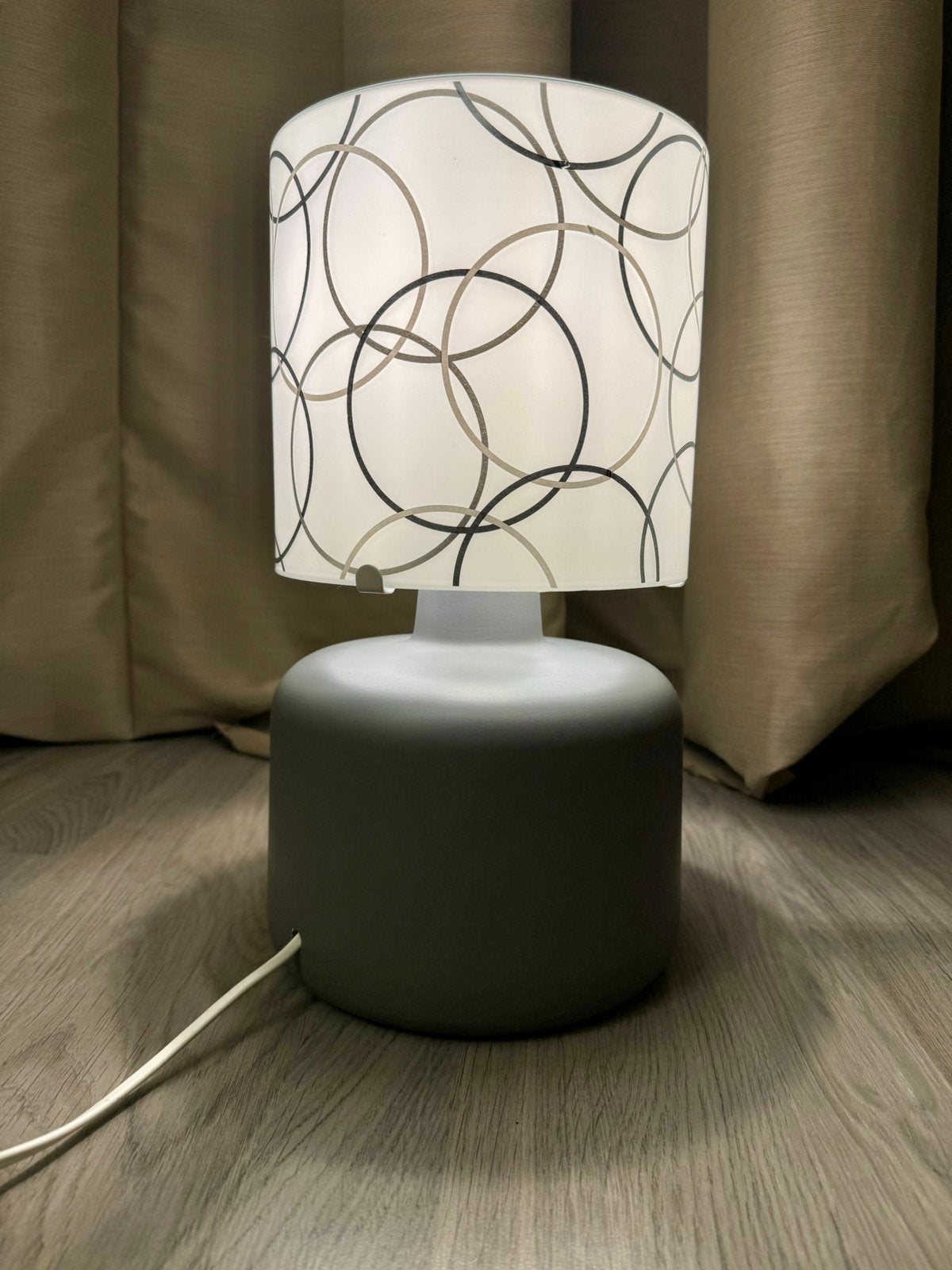 Ikea Vintage ceramic lamp met glas  Grijs Limited edition, Vintage, Ophalen of Verzenden, IKEA, Glas