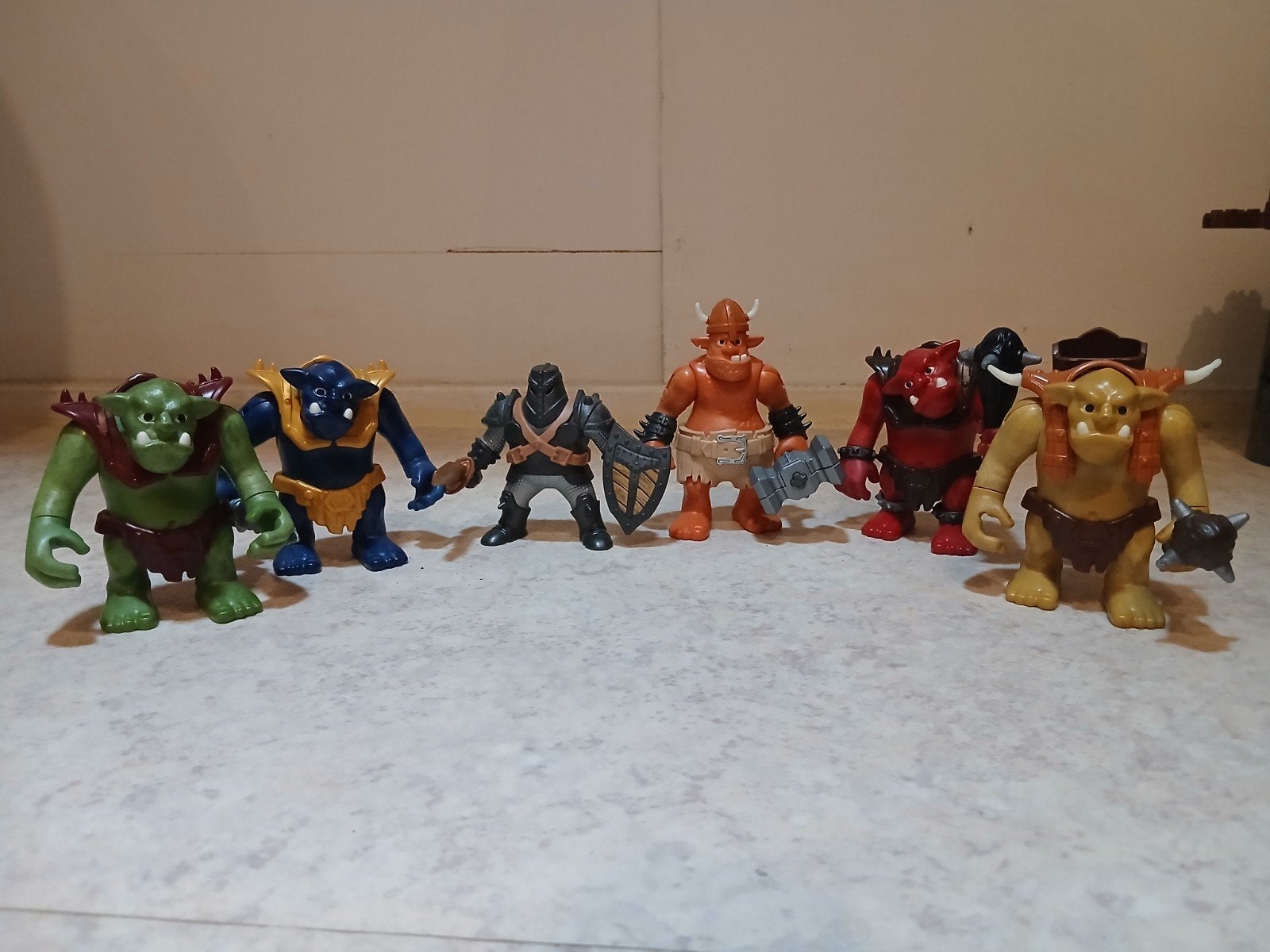 Set van 7 fantasiefiguren: trollen, orks en ridder, Kinderen en Baby's, Ophalen, Gebruikt