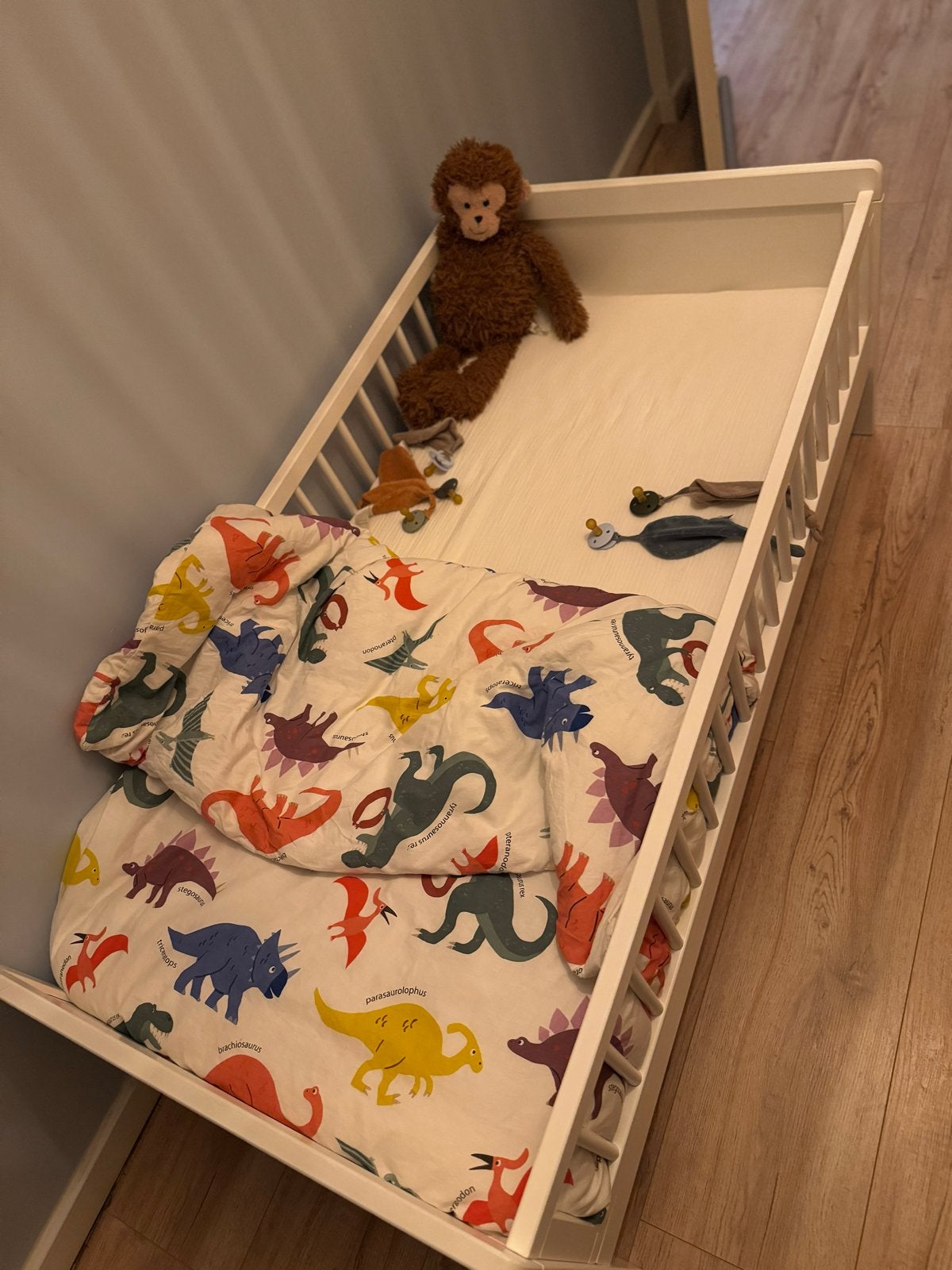 Wit peuterbed van Petit Amelie met lattenbodem (gebruikt), Ophalen, Gebruikt, 140 tot 160 cm, 70 tot 85 cm