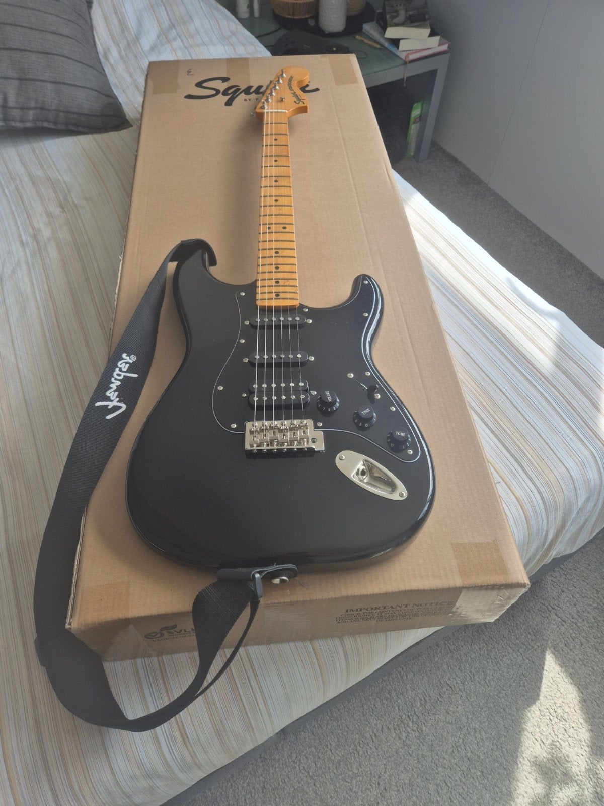 Squier Stratocaster HSS - Ideaal voor hardere tonen, Ophalen of Verzenden, Zo goed als nieuw, Solid body, Fender