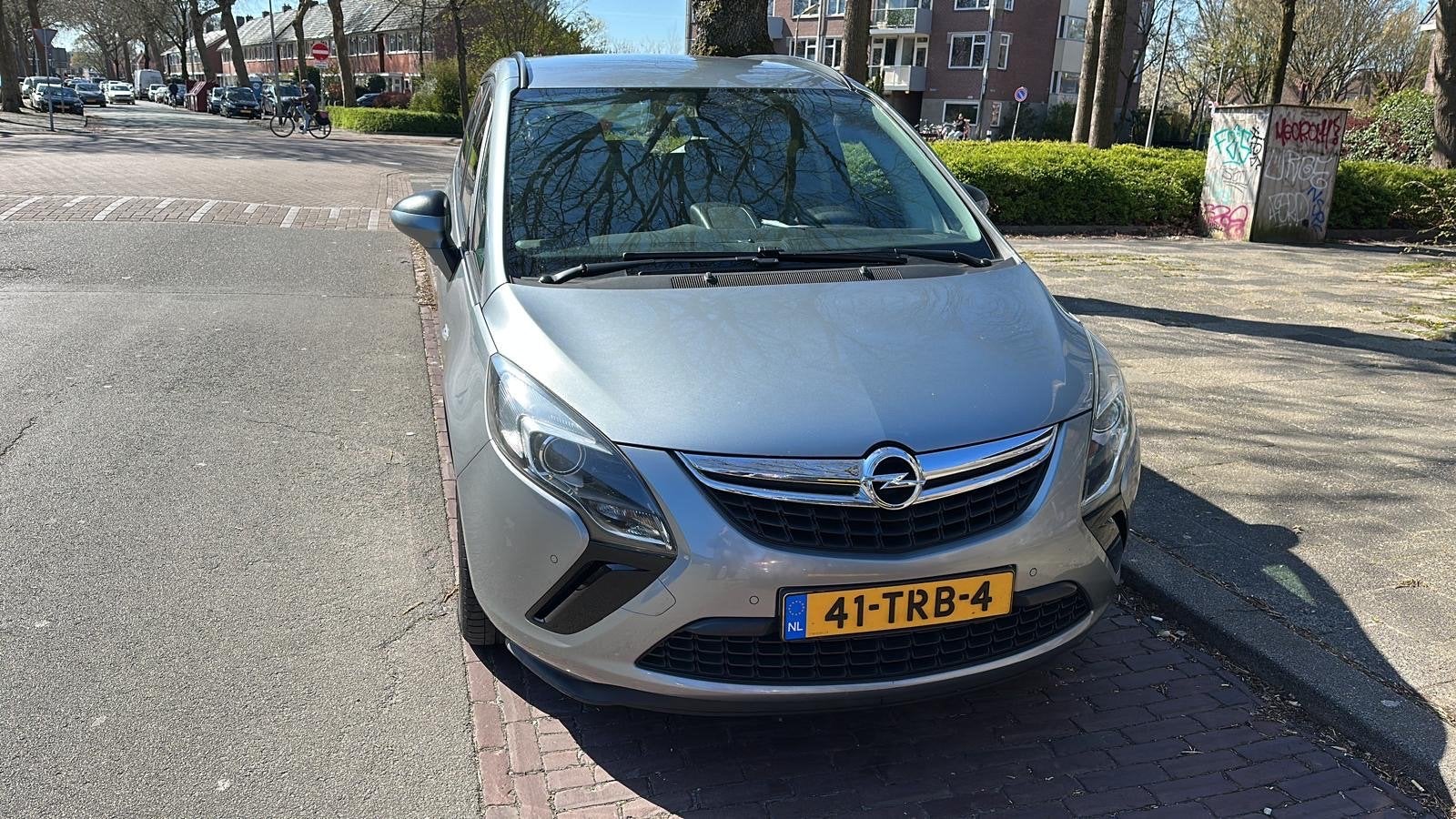 Opel Zafira 1.4 T 103KW AUT 2012 Grijs - 7 Persoons, Auto's, Stof, 1250 kg, Zwart, 4 cilinders