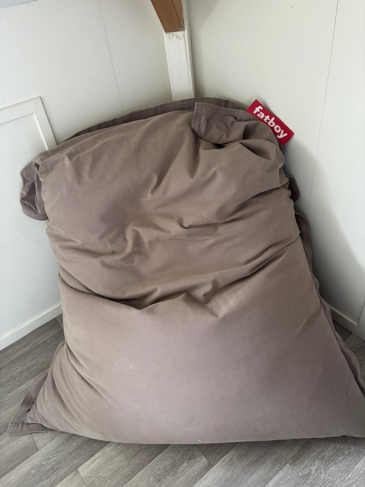 Zitzak Fatboy taupe (mat), Huis en Inrichting, Zitzakken, Ophalen, Zo goed als nieuw
