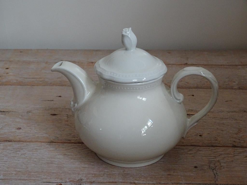 1x Theepot, Bavaria Seltmann Weiden ALT DRESDEN, creme, zgan, Antiek en Kunst, Antiek | Servies los, Ophalen of Verzenden
