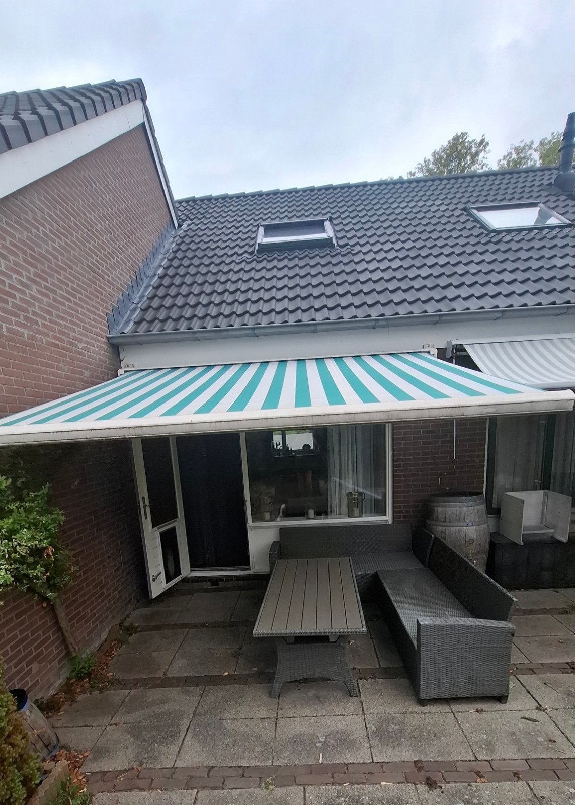 Elektrisch knikarm zonnescherm, Tuin en Terras, Ophalen, Gebruikt, Knikarmscherm, Elektrisch