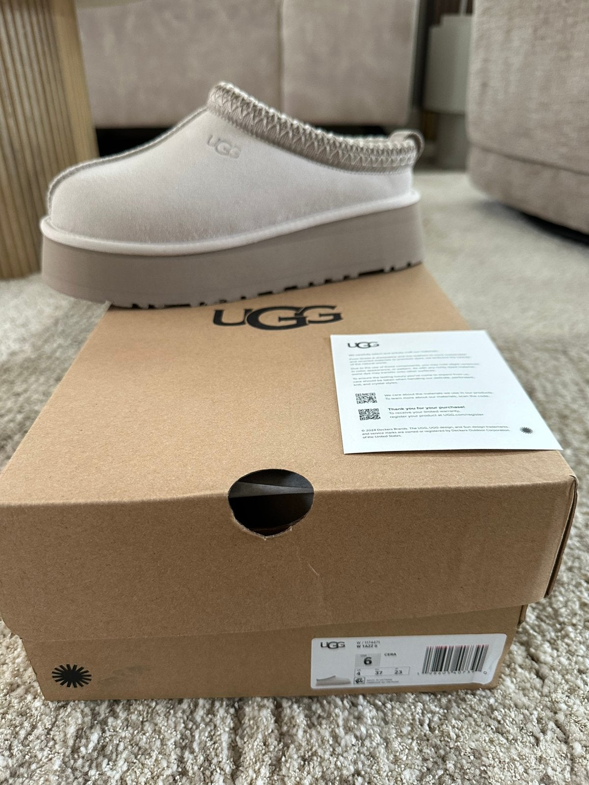 Ugg tazz 2 cera maat 37, Overige kleuren, Nieuw, Ophalen of Verzenden, Pantoffels of Sloffen
